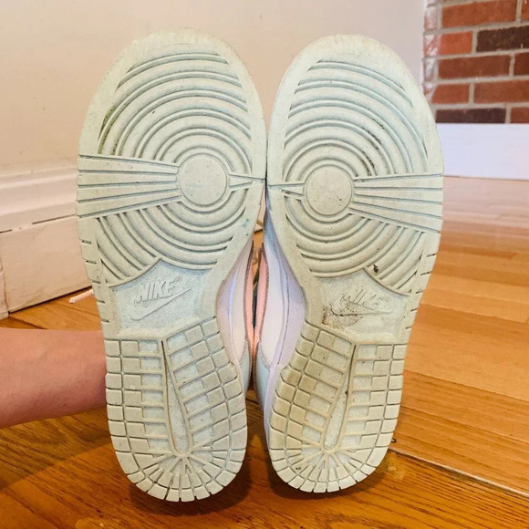 Women's Nike Dunk Low 'Crimson Tint' Barely Green Sneaker, Size 7 DD1503-104 - Picture 14 of 15